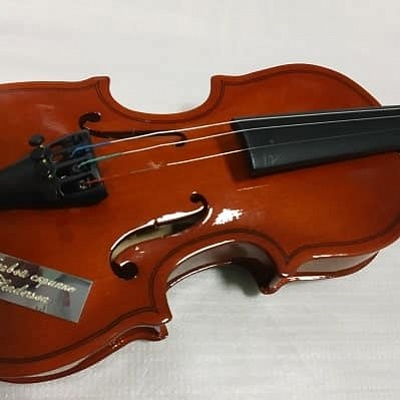 Гравировка шильдика на скрипку